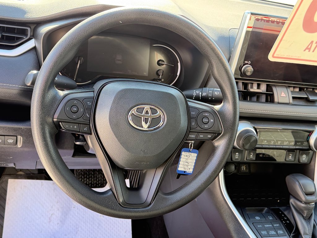 Toyota RAV4 LE AWD / 17.200KM SEULEMENT WOWWWWW !!! / 2023 à Thetford Mines, Québec - 28 - w1024h768px
