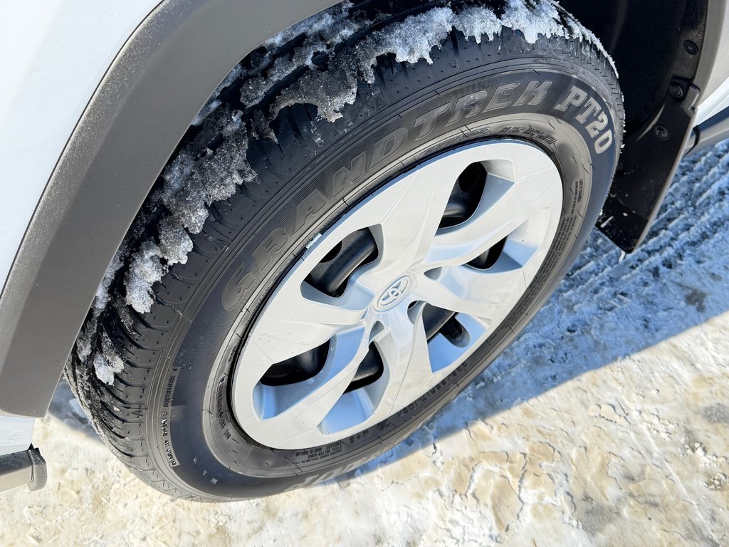 Toyota RAV4 LE AWD / 17.200KM SEULEMENT WOWWWWW !!! / 2023 à Thetford Mines, Québec - 12 - w1024h768px