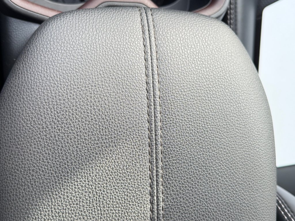 Toyota RAV4 LIMITED AWD / ÉTAT NEUF / 16.700KM WOWWWWW ! / 2023 à Thetford Mines, Québec - 57 - w1024h768px