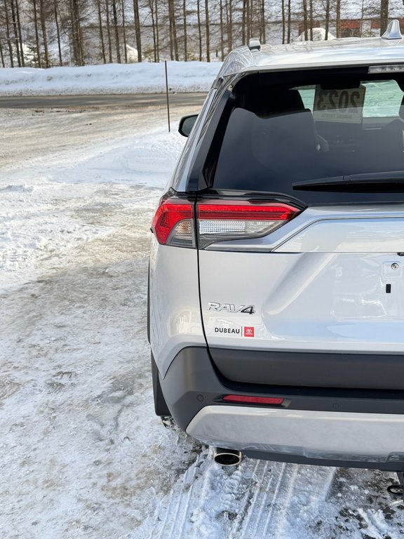 Toyota RAV4 LIMITED AWD / ÉTAT NEUF / 16.700KM WOWWWWW ! / 2023 à Thetford Mines, Québec - 25 - w1024h768px