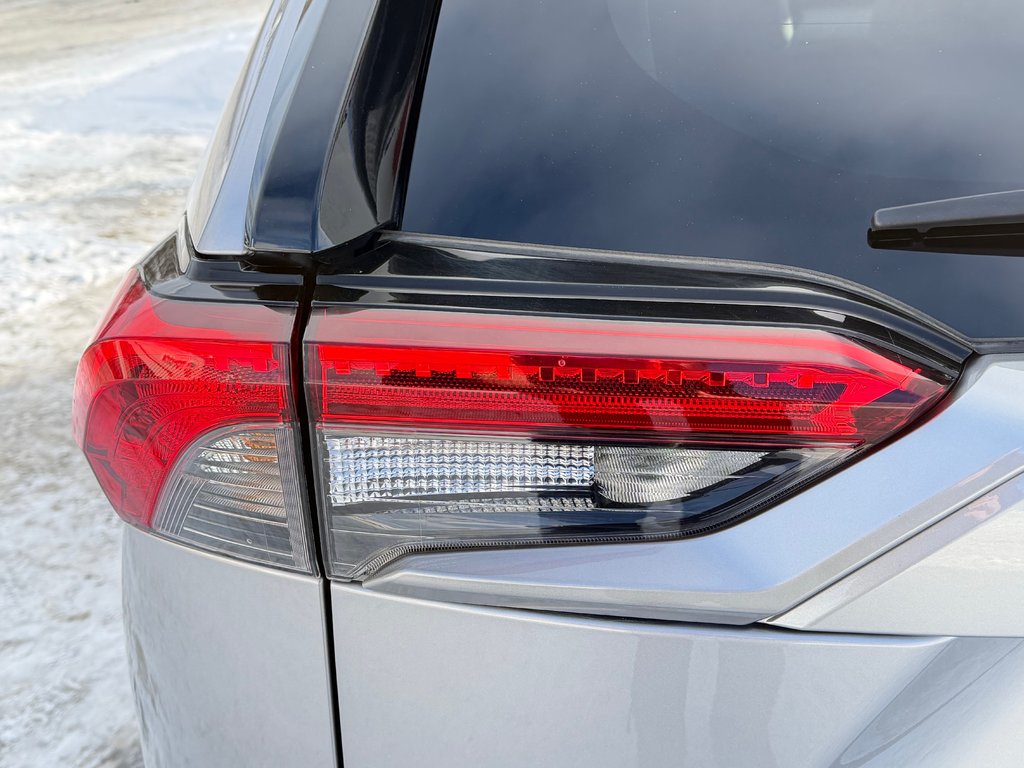 Toyota RAV4 LIMITED AWD / ÉTAT NEUF / 16.700KM WOWWWWW ! / 2023 à Thetford Mines, Québec - 26 - w1024h768px
