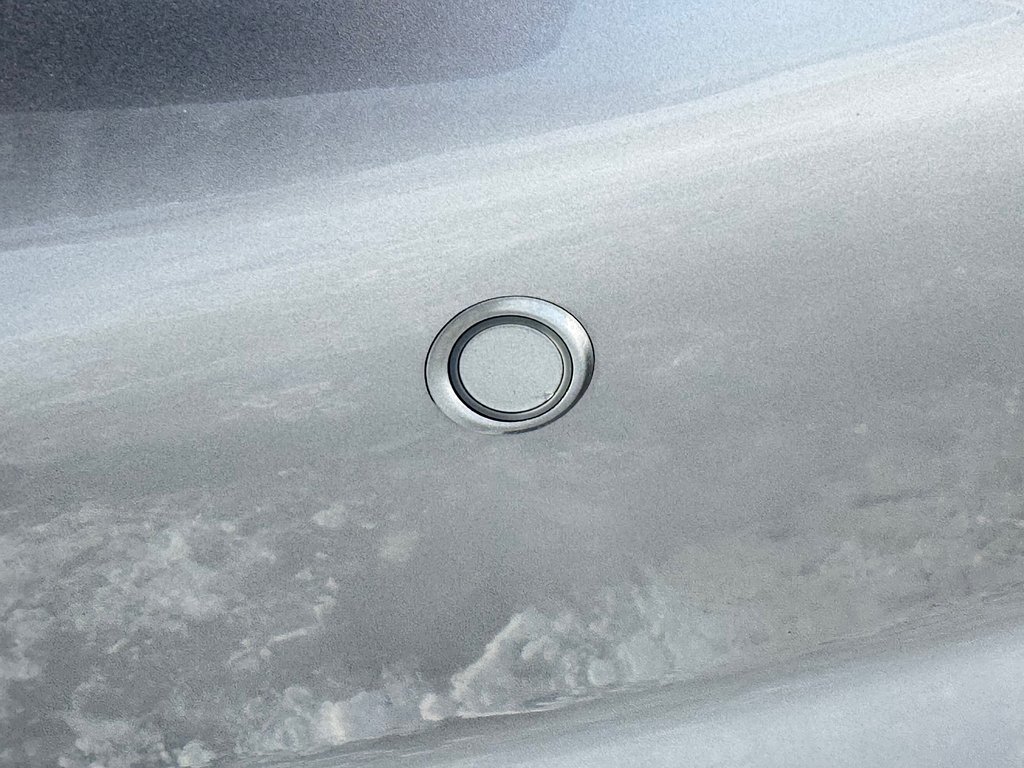 Toyota RAV4 LIMITED AWD / ÉTAT NEUF / 16.700KM WOWWWWW ! / 2023 à Thetford Mines, Québec - 12 - w1024h768px