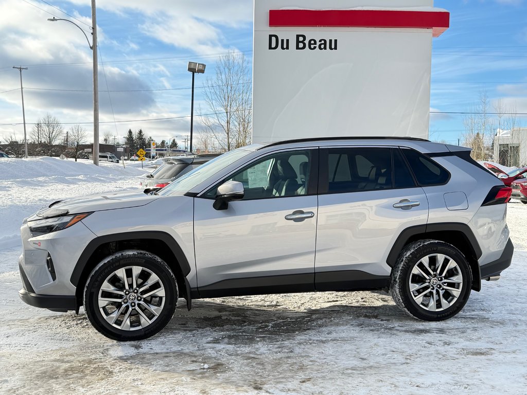 Toyota RAV4 LIMITED AWD / ÉTAT NEUF / 16.700KM WOWWWWW ! / 2023 à Thetford Mines, Québec - 8 - w1024h768px