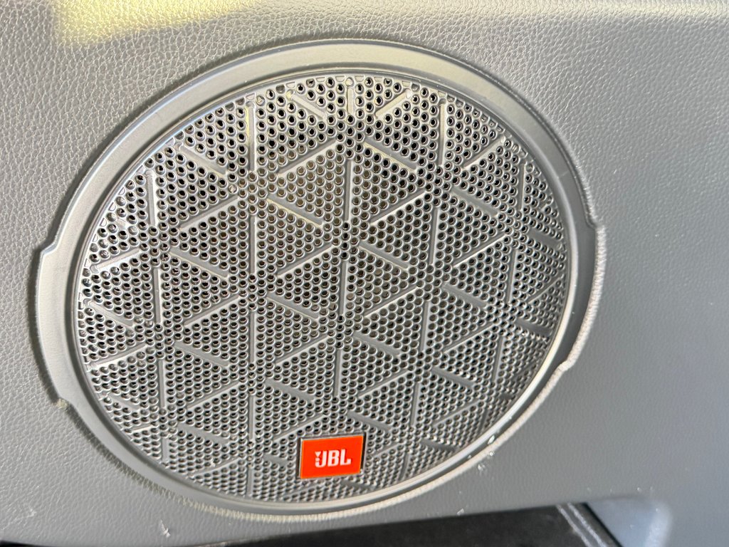 Toyota RAV4 LIMITED AWD / ÉTAT NEUF / 16.700KM WOWWWWW ! / 2023 à Thetford Mines, Québec - 69 - w1024h768px