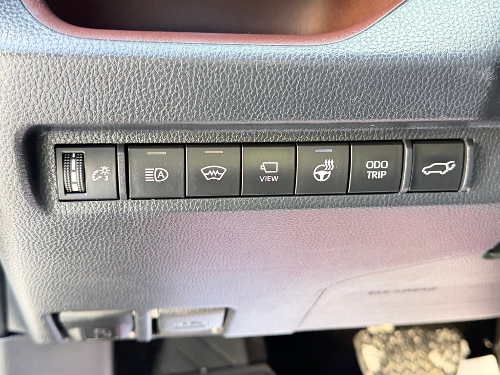 Toyota RAV4 LIMITED AWD / ÉTAT NEUF / 16.700KM WOWWWWW ! / 2023 à Thetford Mines, Québec - 38 - w1024h768px