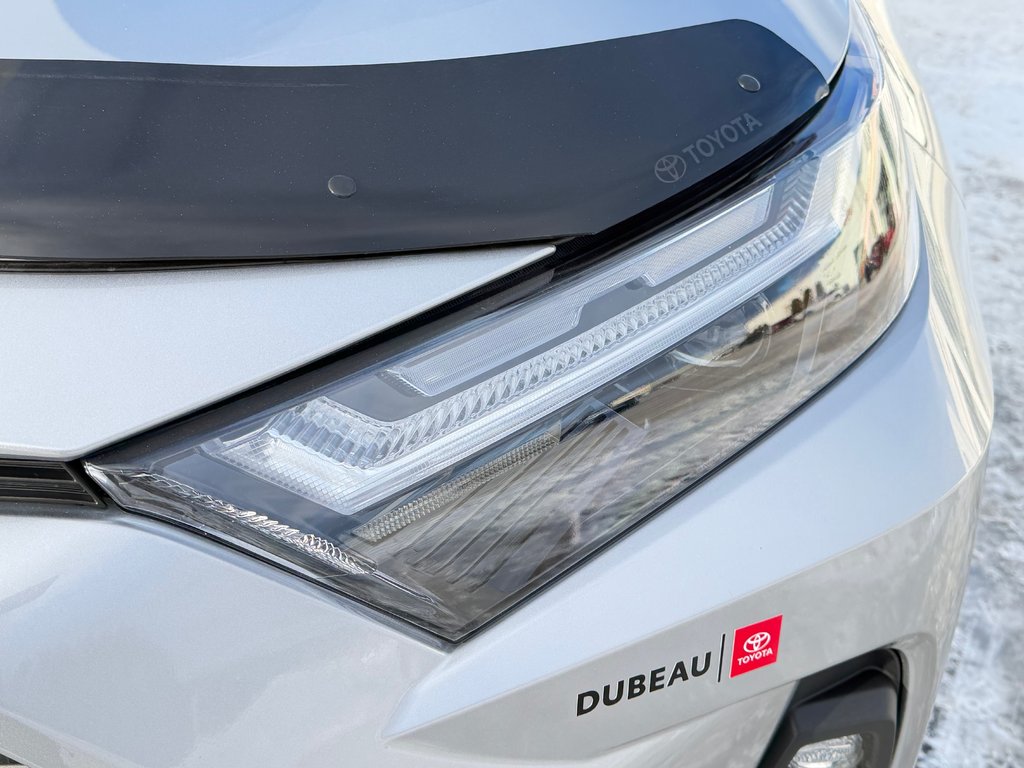 Toyota RAV4 LIMITED AWD / ÉTAT NEUF / 16.700KM WOWWWWW ! / 2023 à Thetford Mines, Québec - 10 - w1024h768px