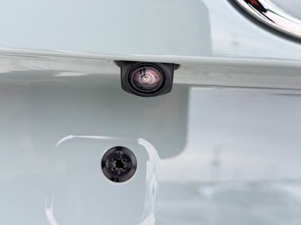 Toyota RAV4 TRAIL AWD / TRÈS BAS KILOS / COULEUR RARE !!! / 2023 à Thetford Mines, Québec - 23 - w1024h768px