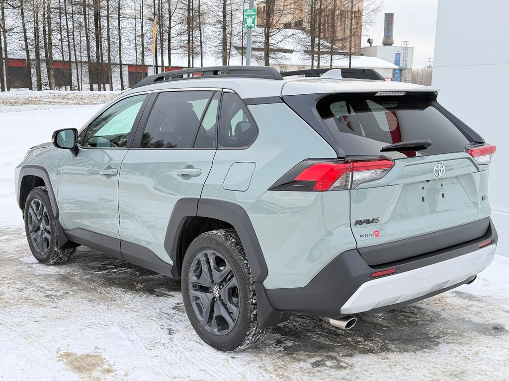 Toyota RAV4 TRAIL AWD / TRÈS BAS KILOS / COULEUR RARE !!! / 2023 à Thetford Mines, Québec - 7 - w1024h768px