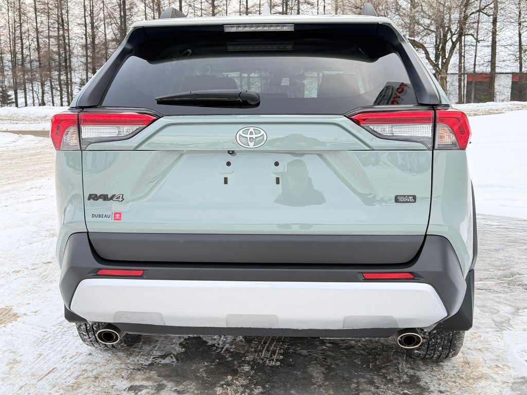 Toyota RAV4 TRAIL AWD / TRÈS BAS KILOS / COULEUR RARE !!! / 2023 à Thetford Mines, Québec - 25 - w1024h768px
