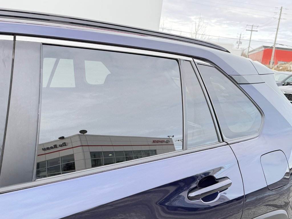 Toyota RAV4 XLE AWD / HITCH / CERTIFIÉ TOYOTA  / 2023 à Thetford Mines, Québec - 20 - w1024h768px