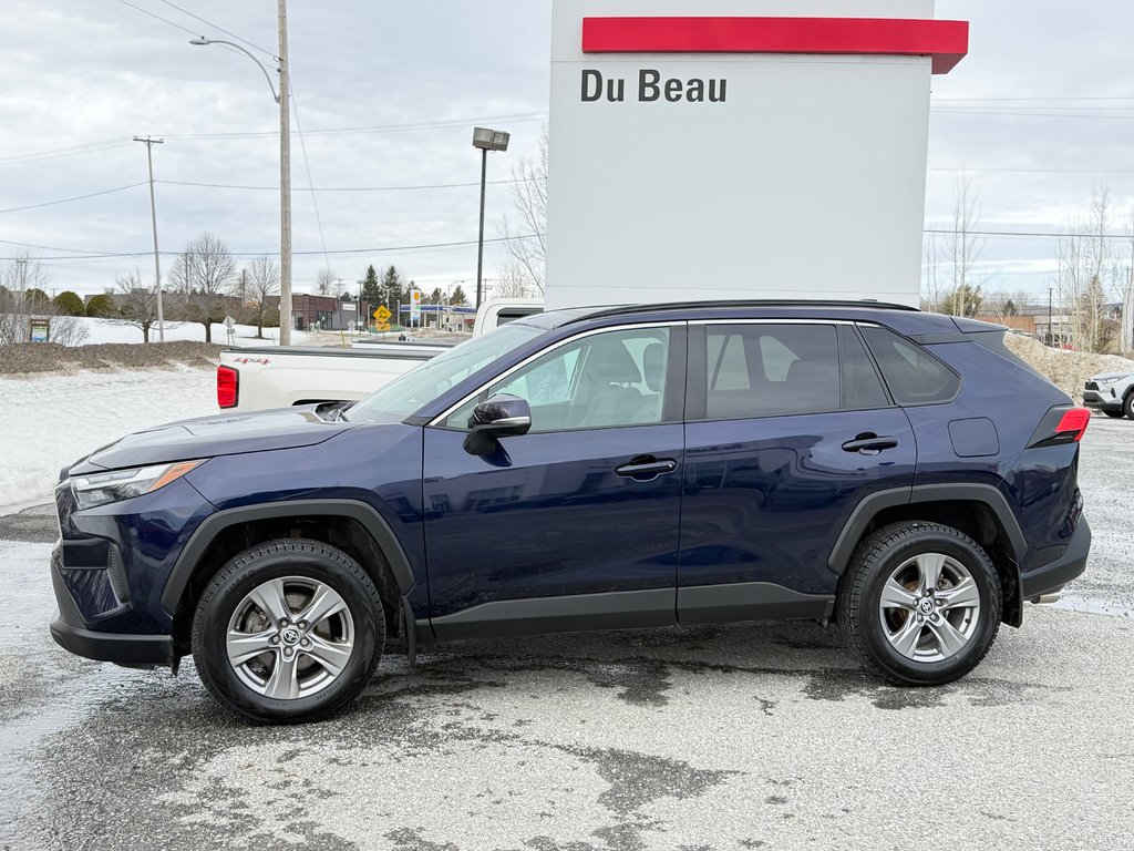 Toyota RAV4 XLE AWD / HITCH / CERTIFIÉ TOYOTA  / 2023 à Thetford Mines, Québec - 8 - w1024h768px