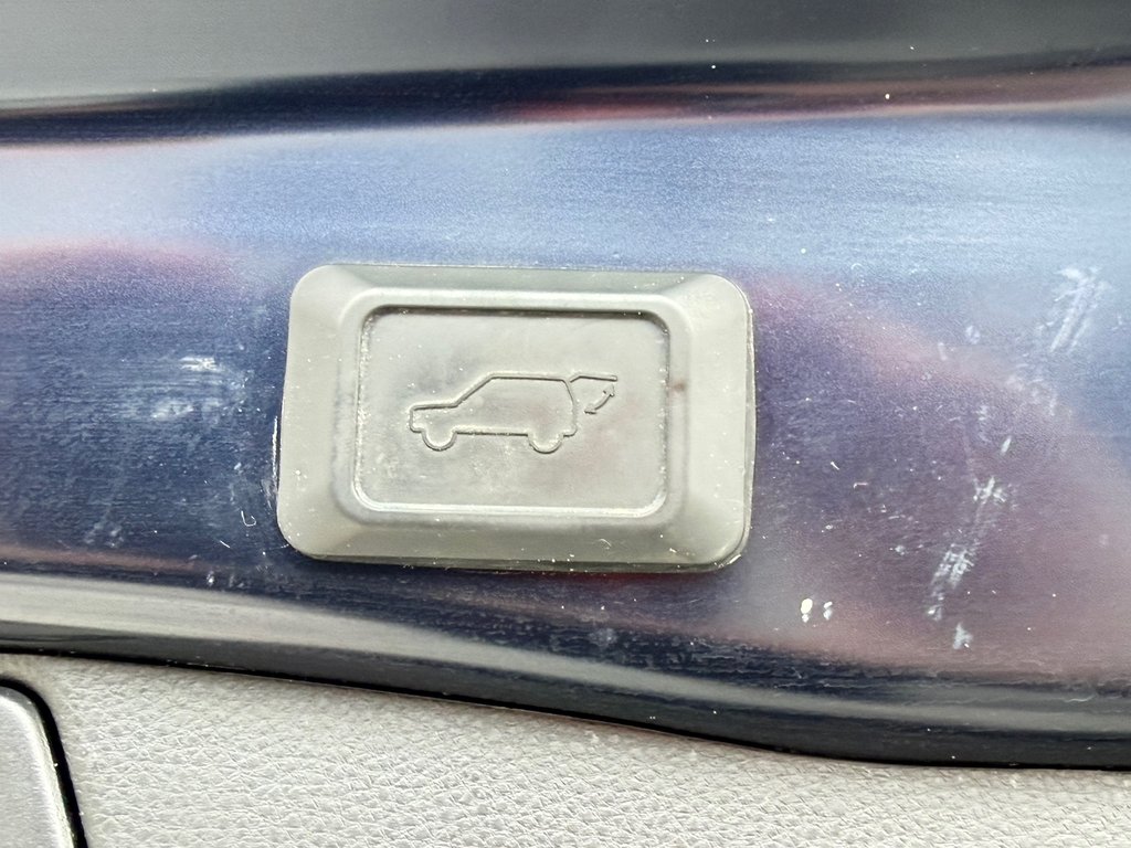 Toyota RAV4 XLE AWD / HITCH / CERTIFIÉ TOYOTA  / 2023 à Thetford Mines, Québec - 61 - w1024h768px