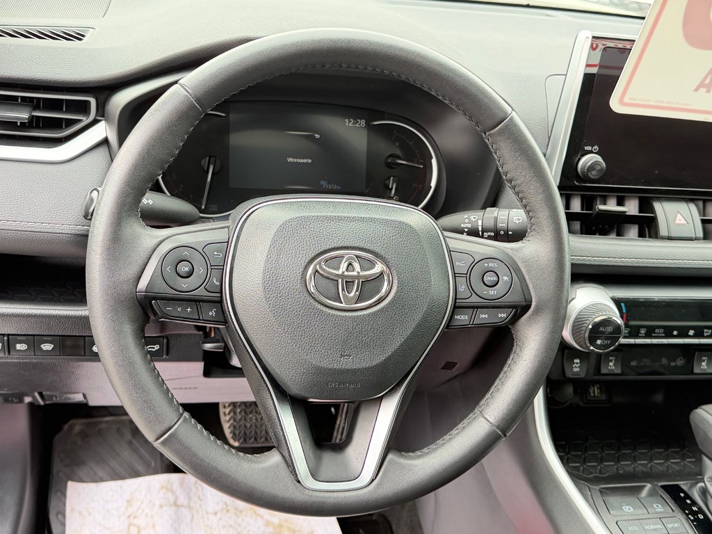 Toyota RAV4 XLE AWD / HITCH / CERTIFIÉ TOYOTA  / 2023 à Thetford Mines, Québec - 34 - w1024h768px