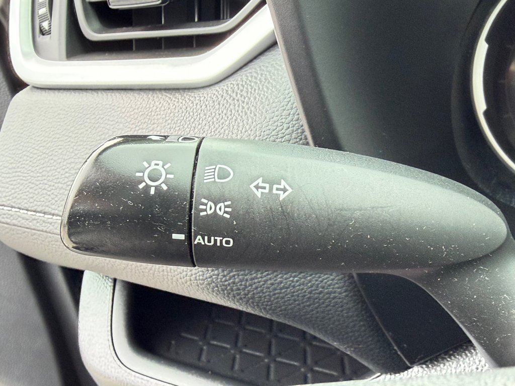 Toyota RAV4 XLE AWD / HITCH / CERTIFIÉ TOYOTA  / 2023 à Thetford Mines, Québec - 36 - w1024h768px