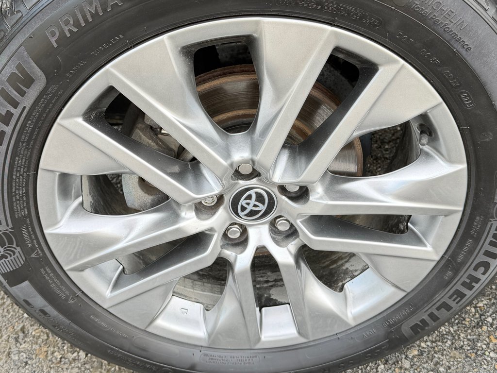 2023 Toyota RAV4 XLE PREMIUM / 42.500KM / CUIR / MAFS 19 ET ++ / in Thetford Mines, Quebec - 15 - w1024h768px