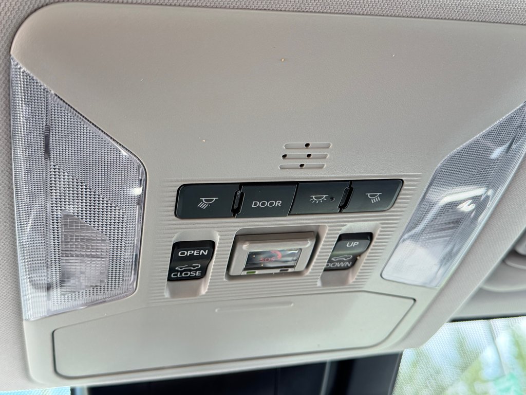 2023 Toyota RAV4 XLE PREMIUM / 42.500KM / CUIR / MAFS 19 ET ++ / in Thetford Mines, Quebec - 55 - w1024h768px