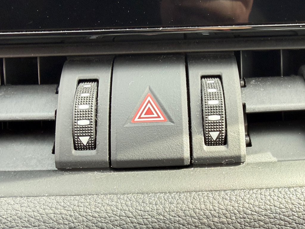 2023 Toyota RAV4 XLE PREMIUM / 42.500KM / CUIR / MAFS 19 ET ++ / in Thetford Mines, Quebec - 46 - w1024h768px
