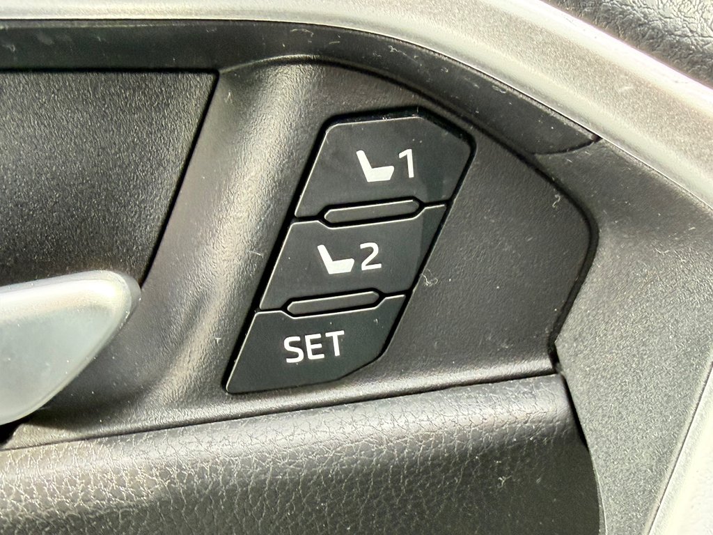 2023 Toyota RAV4 XLE PREMIUM / 42.500KM / CUIR / MAFS 19 ET ++ / in Thetford Mines, Quebec - 31 - w1024h768px