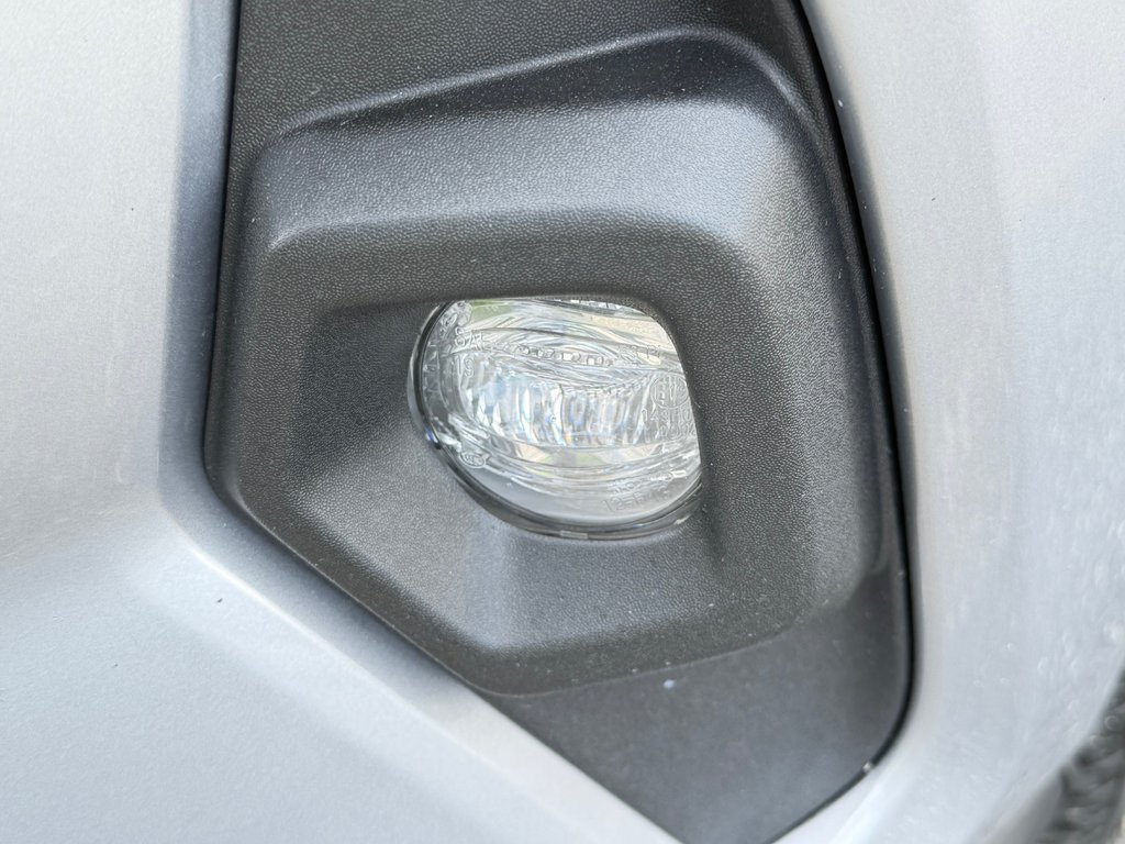 2023 Toyota RAV4 XLE PREMIUM / 42.500KM / CUIR / MAFS 19 ET ++ / in Thetford Mines, Quebec - 11 - w1024h768px