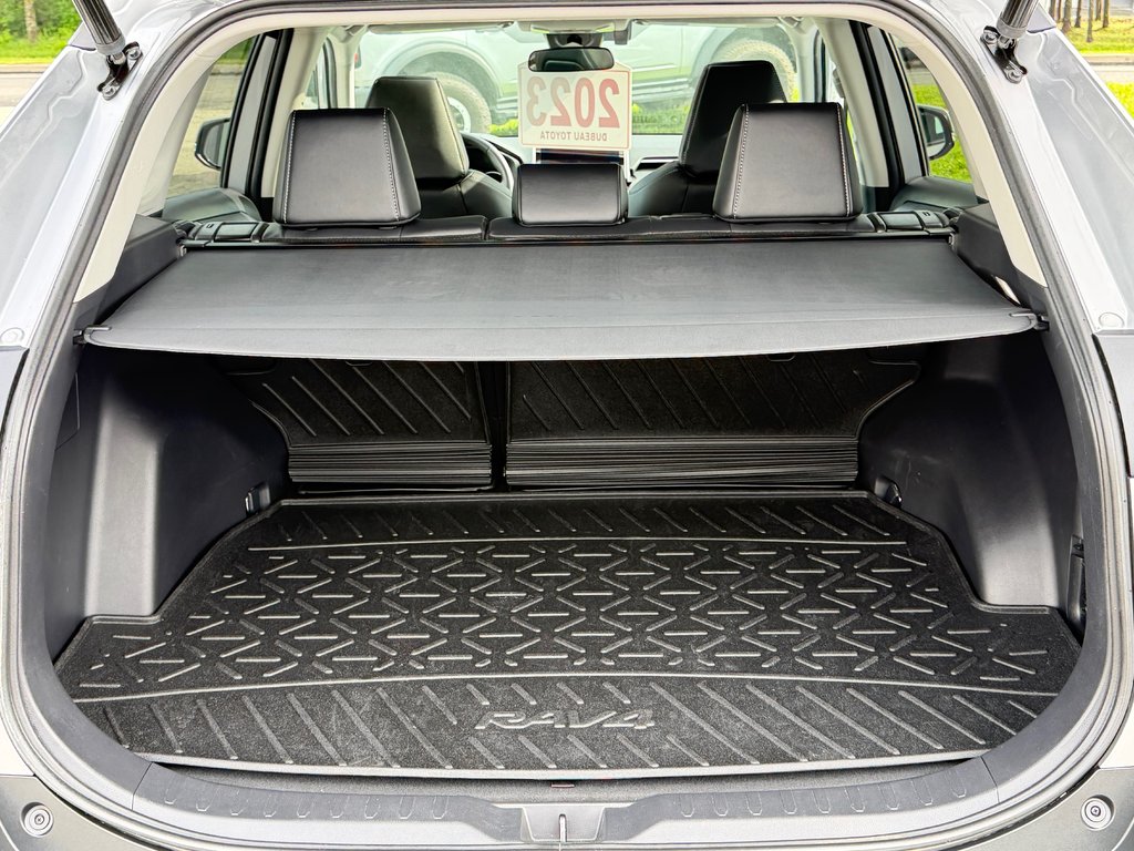 2023 Toyota RAV4 XLE PREMIUM / 42.500KM / CUIR / MAFS 19 ET ++ / in Thetford Mines, Quebec - 61 - w1024h768px