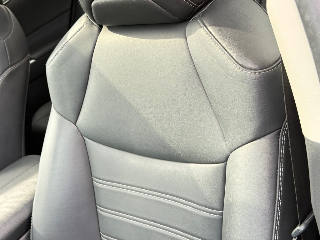 2023 Toyota RAV4 XLE PREMIUM / 42.500KM / CUIR / MAFS 19 ET ++ / in Thetford Mines, Quebec - 35 - w1024h768px
