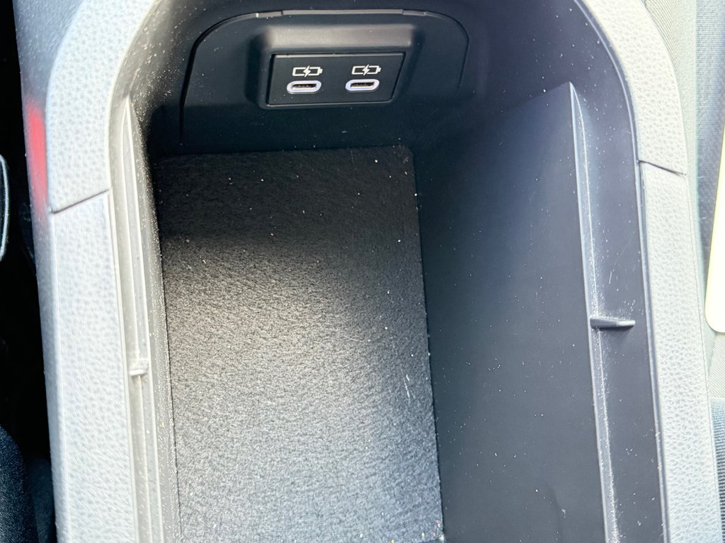 Toyota RAV4 LE AWD / 73.000KM / VUS DE QUALITÉ !!! / 2023 à Thetford Mines, Québec - 42 - w1024h768px