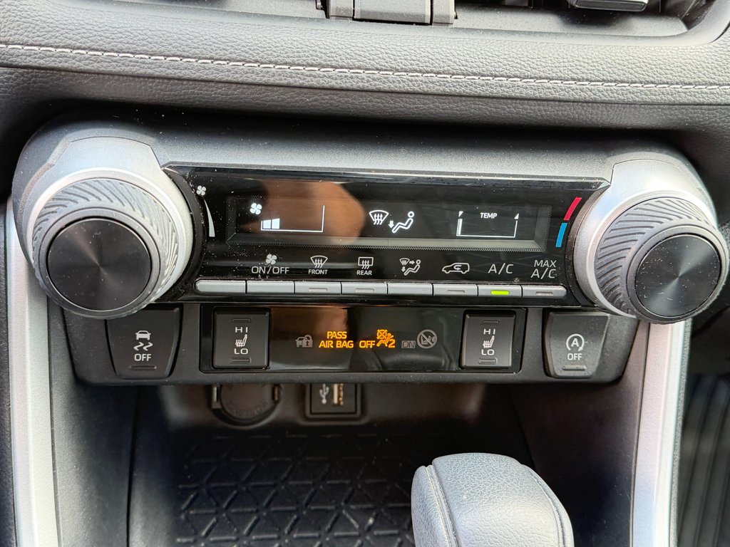 Toyota RAV4 LE AWD / 73.000KM / VUS DE QUALITÉ !!! / 2023 à Thetford Mines, Québec - 36 - w1024h768px