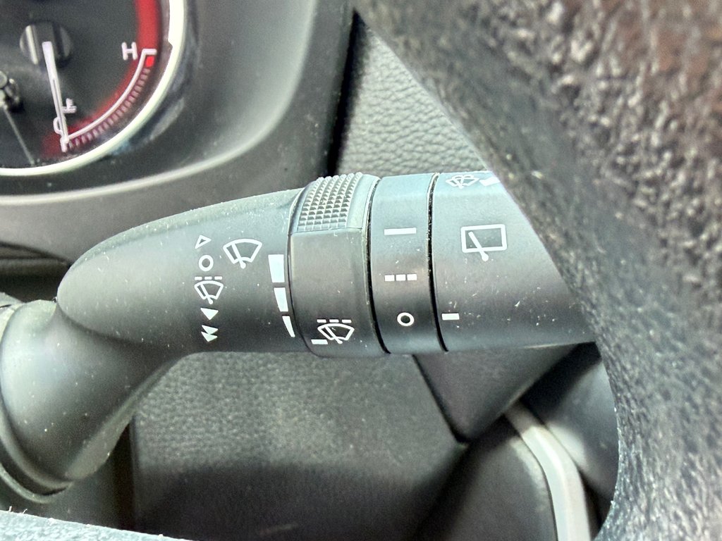 Toyota RAV4 LE AWD / 73.000KM / VUS DE QUALITÉ !!! / 2023 à Thetford Mines, Québec - 32 - w1024h768px