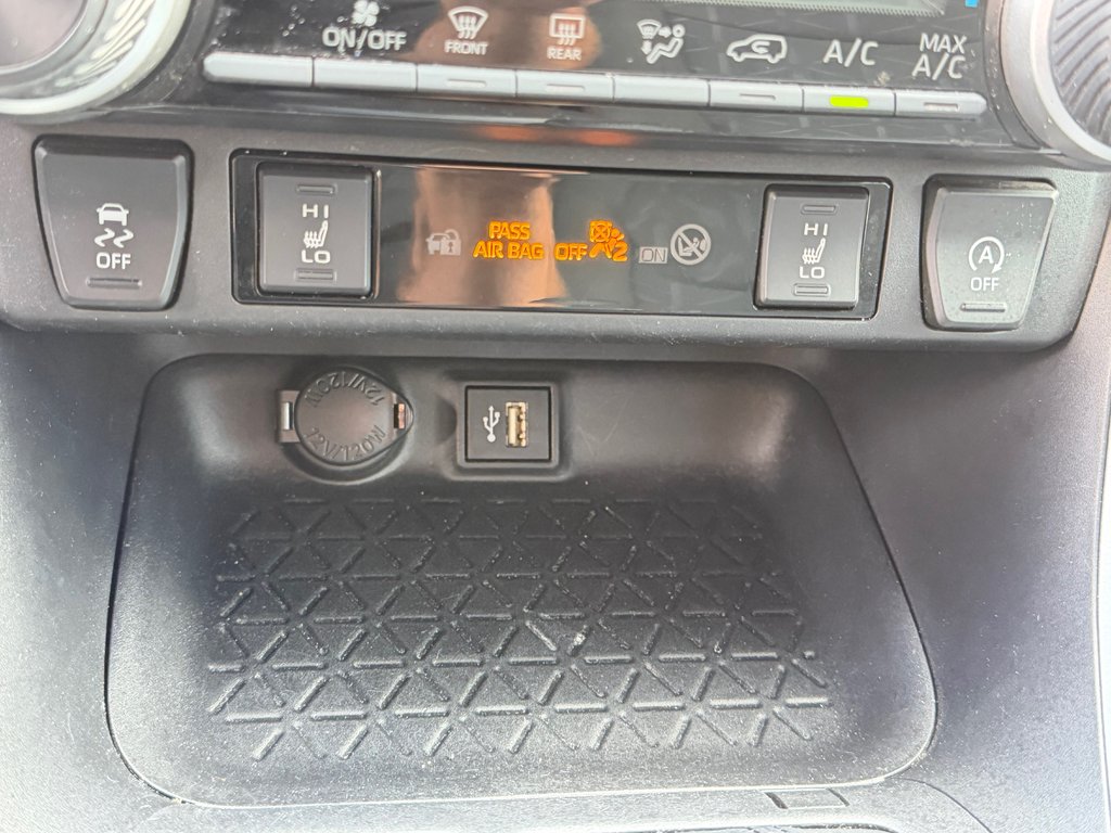 Toyota RAV4 LE AWD / 73.000KM / VUS DE QUALITÉ !!! / 2023 à Thetford Mines, Québec - 37 - w1024h768px