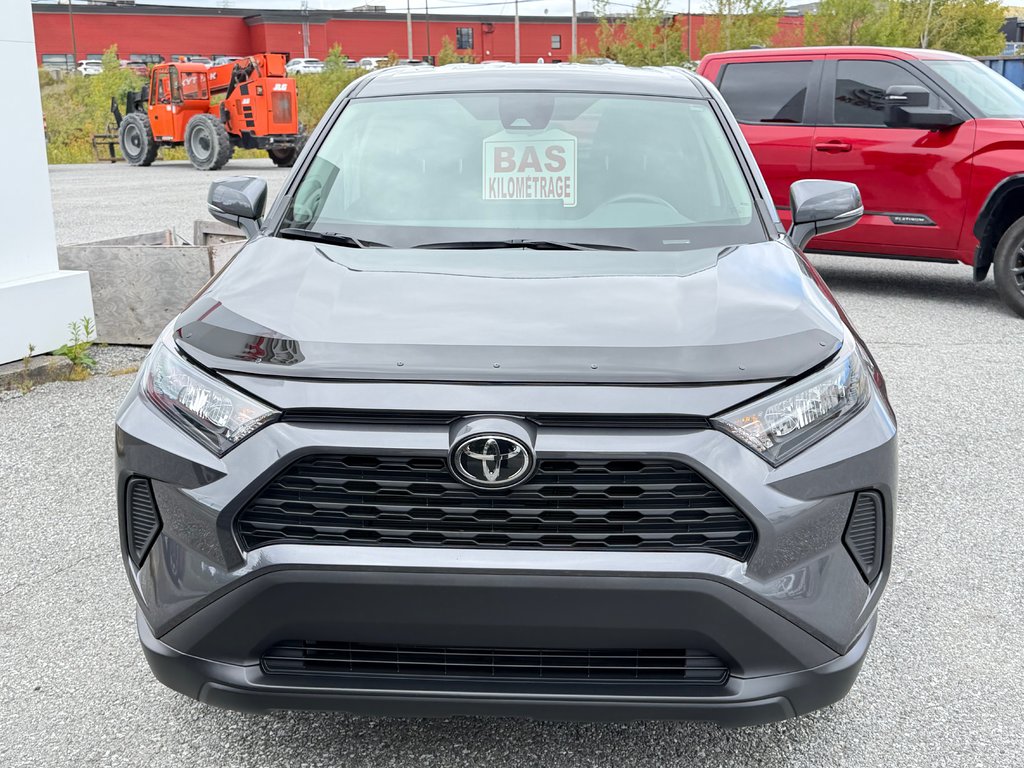 2023 Toyota RAV4 LE AWD / TRÈS BAS KILOS 27.200KM / CERTIFIÉ WOW / in Thetford Mines, Quebec - 2 - w1024h768px