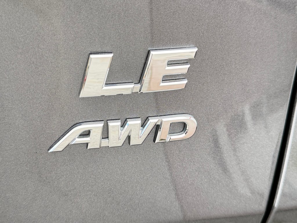 2023 Toyota RAV4 LE AWD / TRÈS BAS KILOS 27.200KM / CERTIFIÉ WOW / in Thetford Mines, Quebec - 22 - w1024h768px