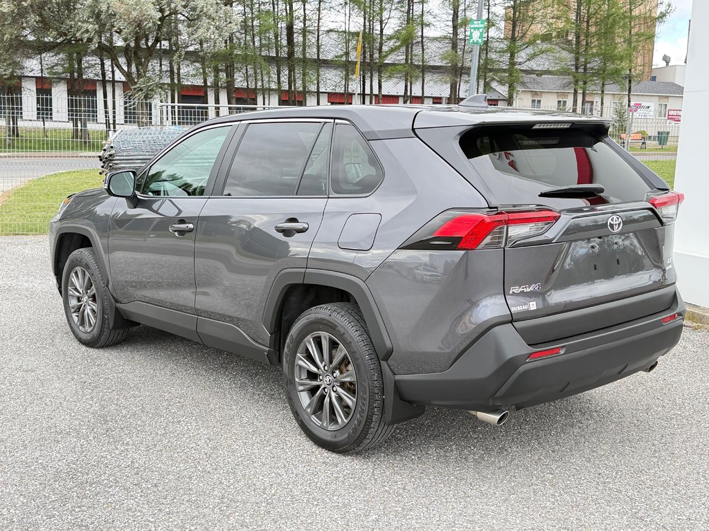 2023 Toyota RAV4 LE AWD / TRÈS BAS KILOS 27.200KM / CERTIFIÉ WOW / in Thetford Mines, Quebec - 7 - w1024h768px