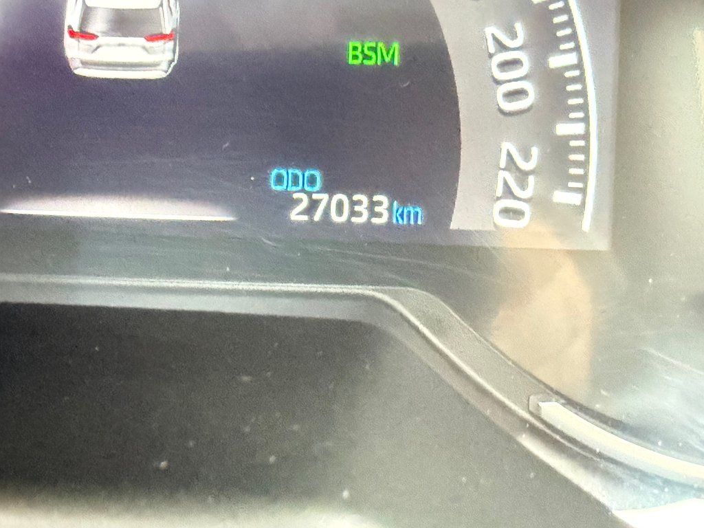 2023 Toyota RAV4 LE AWD / TRÈS BAS KILOS 27.200KM / CERTIFIÉ WOW / in Thetford Mines, Quebec - 33 - w1024h768px