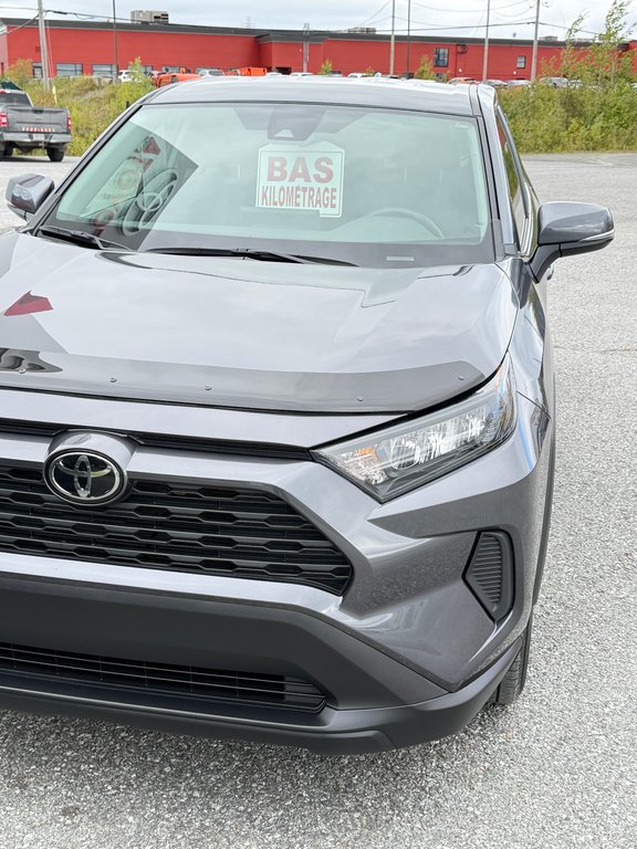2023 Toyota RAV4 LE AWD / TRÈS BAS KILOS 27.200KM / CERTIFIÉ WOW / in Thetford Mines, Quebec - 9 - w1024h768px