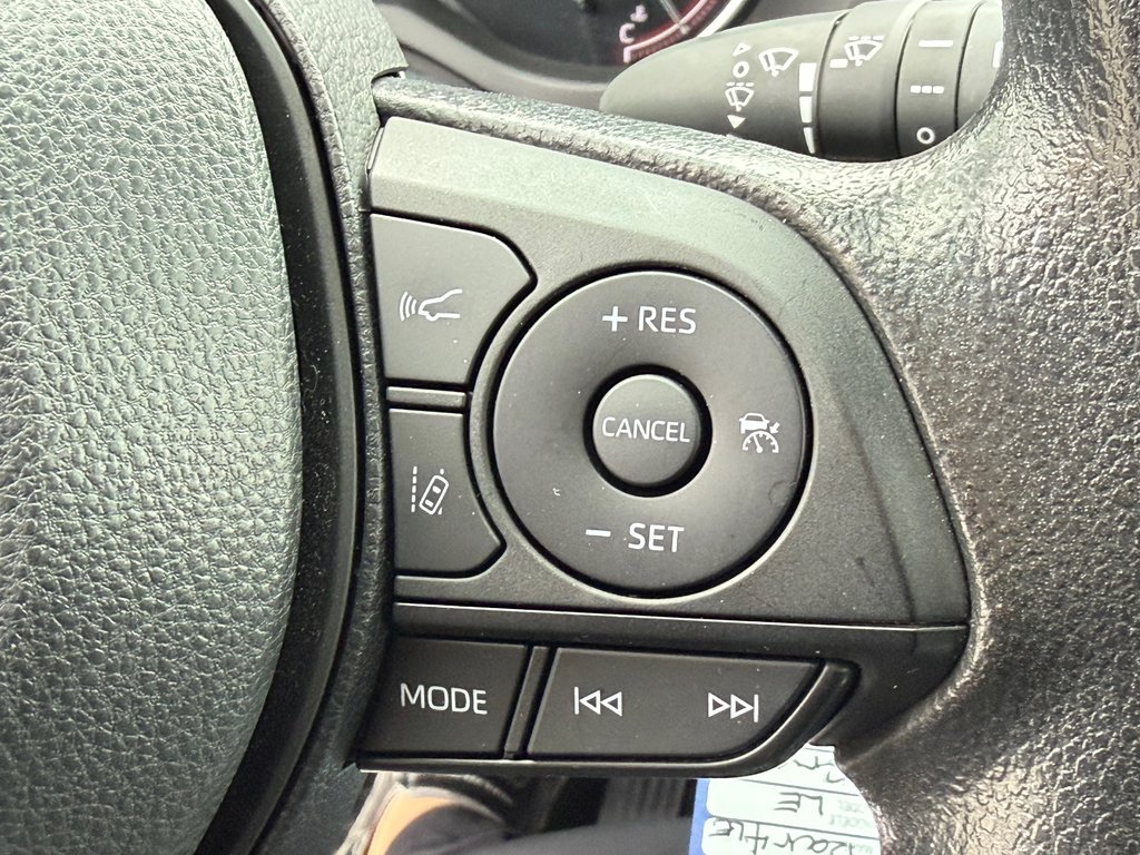 2023 Toyota RAV4 LE AWD / TRÈS BAS KILOS 27.200KM / CERTIFIÉ WOW / in Thetford Mines, Quebec - 31 - w1024h768px