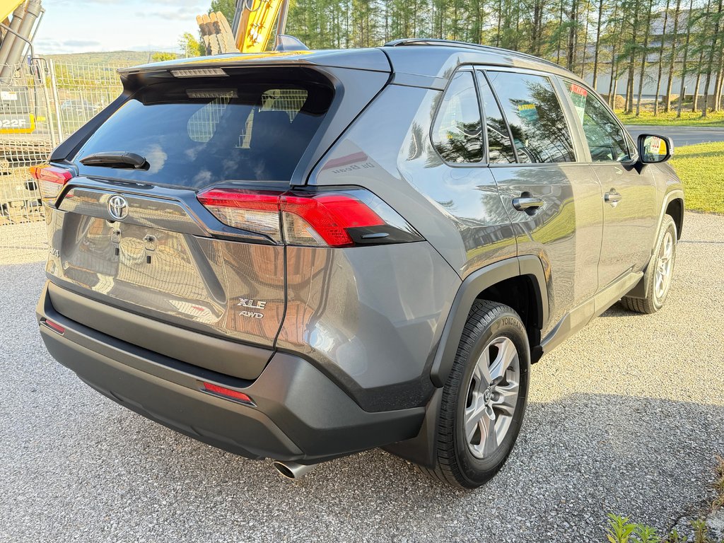 2023 Toyota RAV4 XLE AWD / PEA 28-12-28=100KM / PRIX INCROYABLE / in Thetford Mines, Quebec - 5 - w1024h768px
