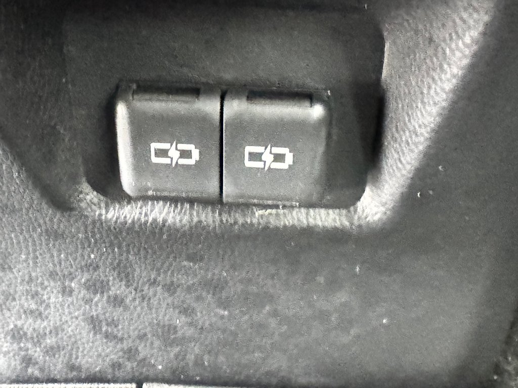 Toyota RAV4 XLE PREMIUM AWD / 12.500KM / ÉTAT NEUF / HITCH / 2024 à Thetford Mines, Québec - 63 - w1024h768px