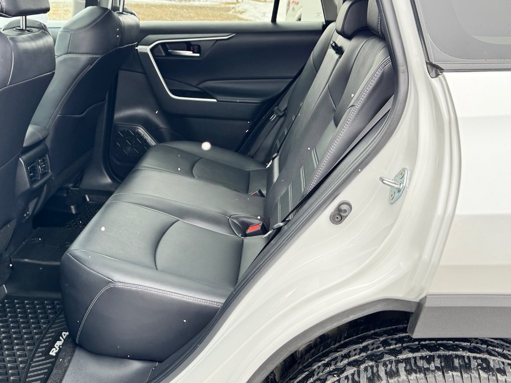 Toyota RAV4 XLE PREMIUM AWD / 12.500KM / ÉTAT NEUF / HITCH / 2024 à Thetford Mines, Québec - 60 - w1024h768px