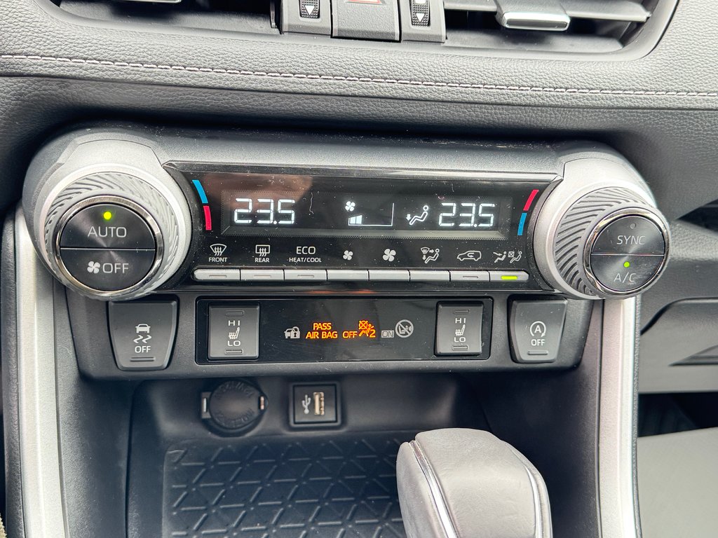 Toyota RAV4 XLE PREMIUM AWD / 12.500KM / ÉTAT NEUF / HITCH / 2024 à Thetford Mines, Québec - 46 - w1024h768px