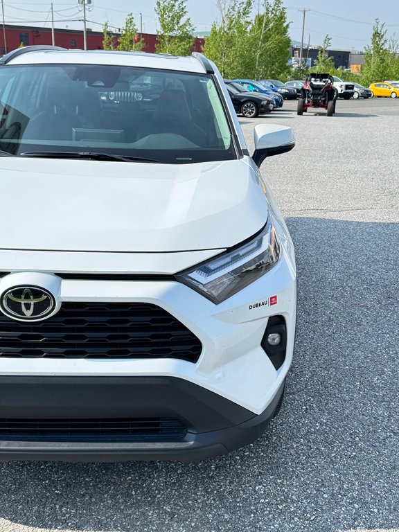 Toyota RAV4 XLE PREMIUM AWD / 17.500KM / ÉTAT NEUF / HITCH / 2024 à Thetford Mines, Québec - 8 - w1024h768px