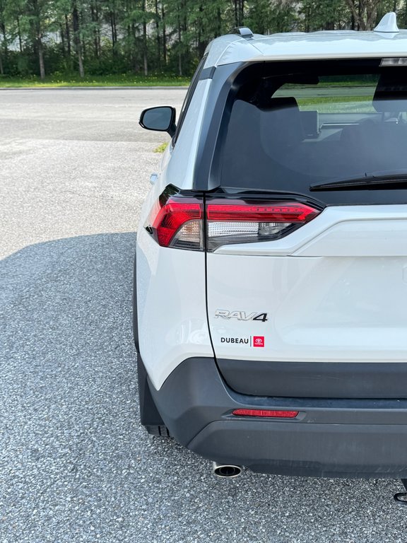 Toyota RAV4 XLE PREMIUM AWD / 17.500KM / ÉTAT NEUF / HITCH / 2024 à Thetford Mines, Québec - 22 - w1024h768px
