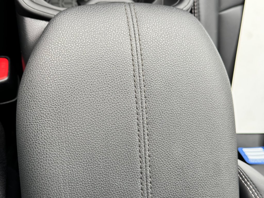 Toyota RAV4 XLE PREMIUM AWD / 12.500KM / ÉTAT NEUF / HITCH / 2024 à Thetford Mines, Québec - 52 - w1024h768px