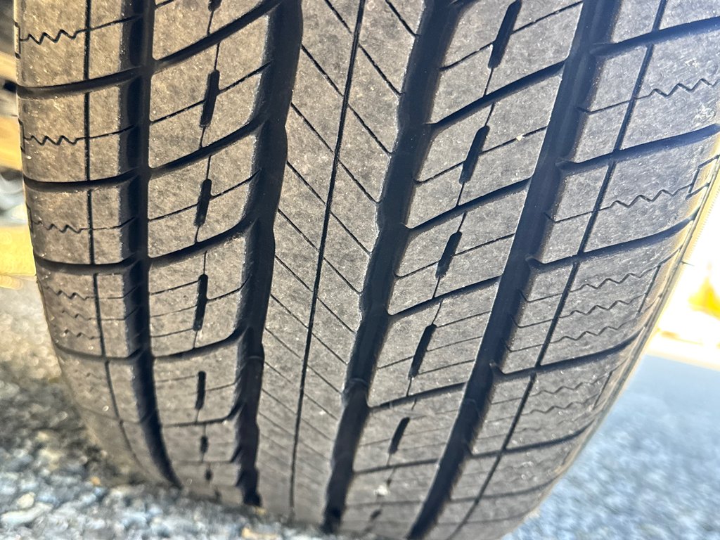 2024 Toyota RAV4 LE AWD / MEILLEUR VUS SUR LE MARCHÉ / in Thetford Mines, Quebec - 17 - w1024h768px