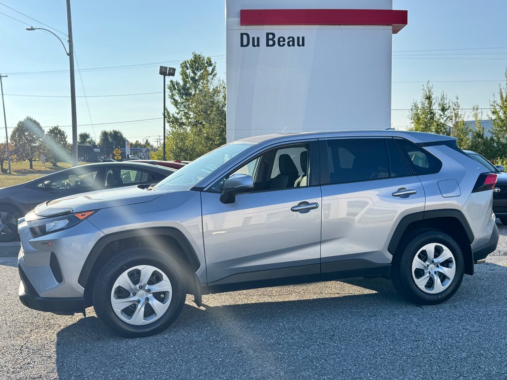 2024 Toyota RAV4 LE AWD / MEILLEUR VUS SUR LE MARCHÉ / in Thetford Mines, Quebec - 7 - w1024h768px