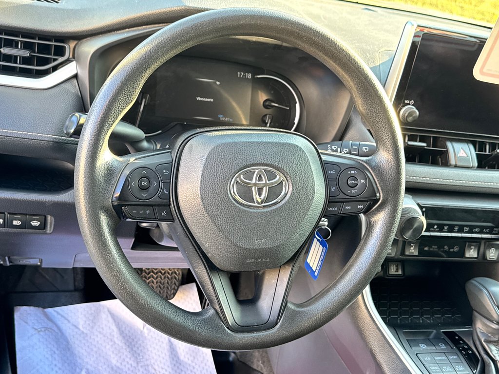 2024 Toyota RAV4 LE AWD / MEILLEUR VUS SUR LE MARCHÉ / in Thetford Mines, Quebec - 30 - w1024h768px