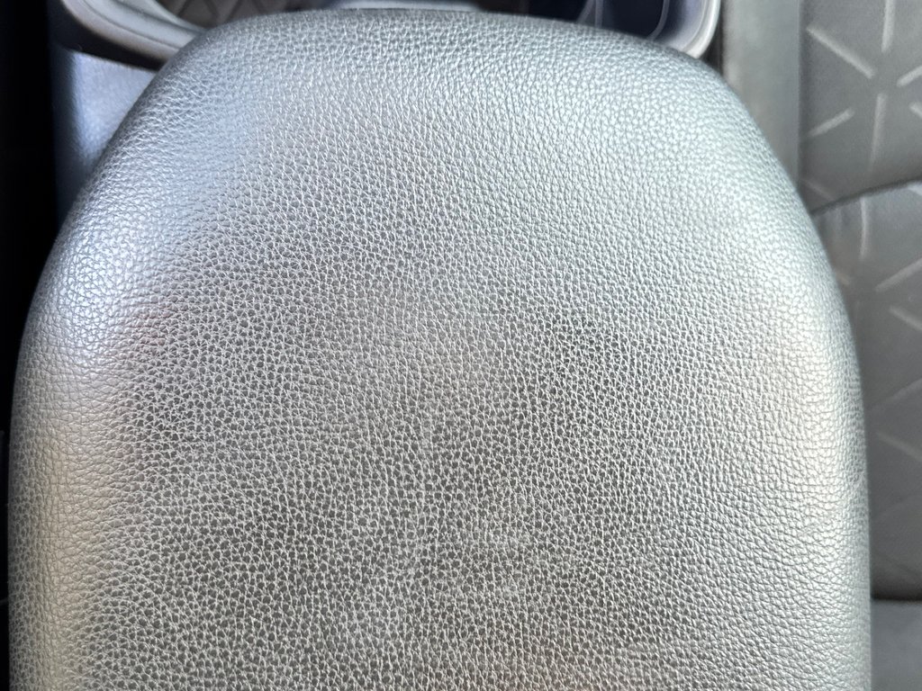 2024 Toyota RAV4 LE AWD / MEILLEUR VUS SUR LE MARCHÉ / in Thetford Mines, Quebec - 45 - w1024h768px