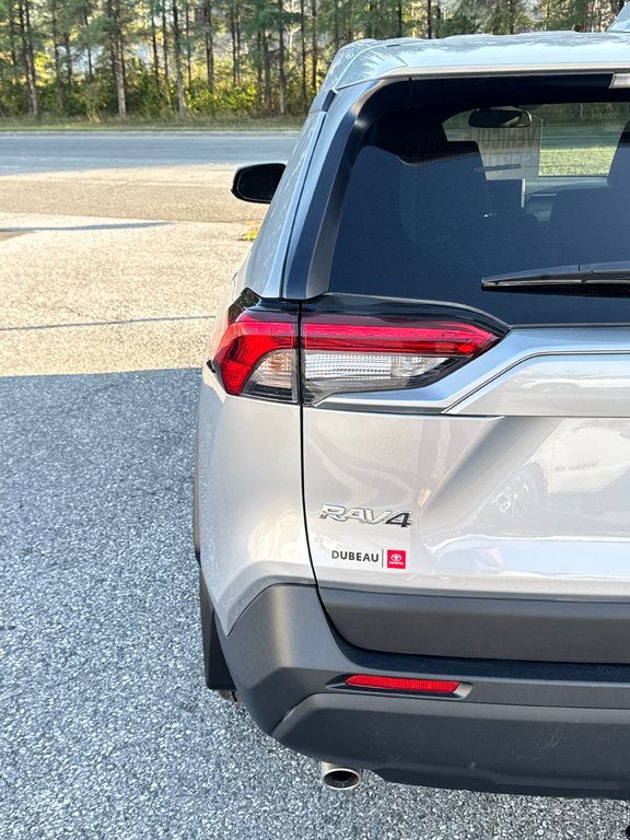 2024 Toyota RAV4 LE AWD / MEILLEUR VUS SUR LE MARCHÉ / in Thetford Mines, Quebec - 19 - w1024h768px