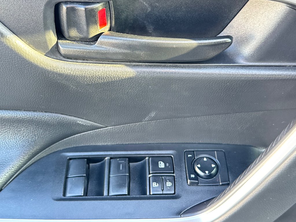2024 Toyota RAV4 LE AWD / MEILLEUR VUS SUR LE MARCHÉ / in Thetford Mines, Quebec - 26 - w1024h768px