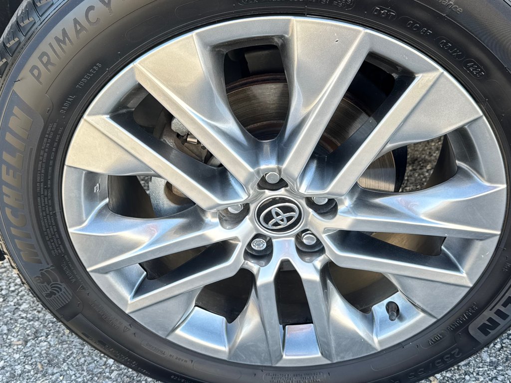 2024 Toyota RAV4 XLE PREMIUM AWD / 11.000KM OUI OUI 11,000KM / in Thetford Mines, Quebec - 15 - w1024h768px