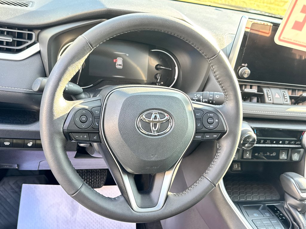 2024 Toyota RAV4 XLE PREMIUM AWD / 11.000KM OUI OUI 11,000KM / in Thetford Mines, Quebec - 39 - w1024h768px